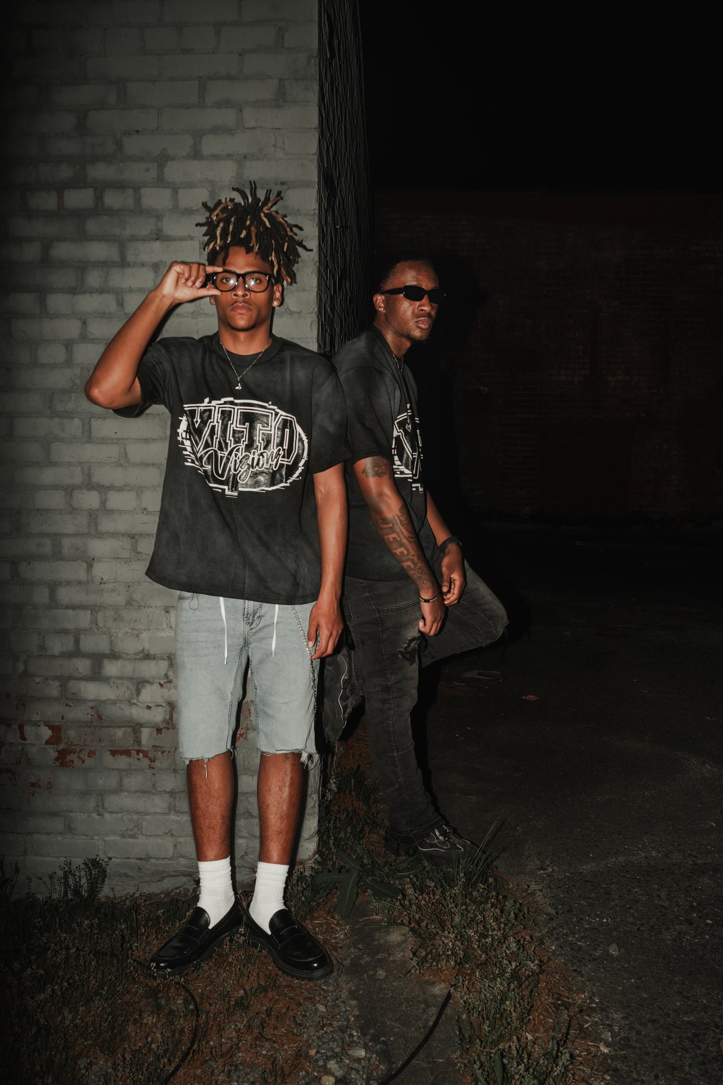 LOGO TEE